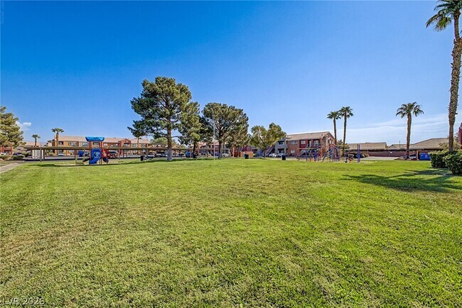 Photo - 4730 E Craig Rd Unit 2096