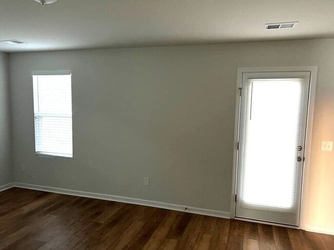 Photo - 22 Chalet Ct