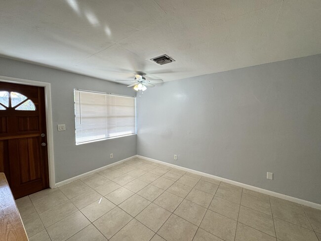 Photo - 8761 40th Ter N