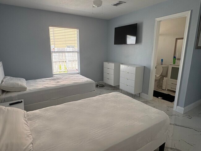 Photo - 3825 Patio Ct Unit A