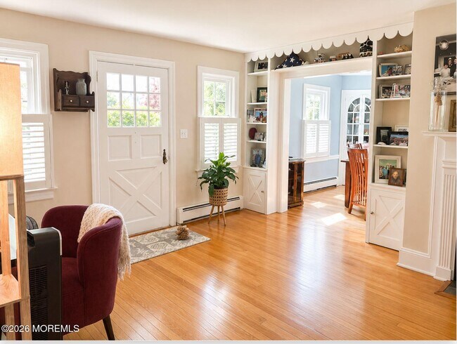 Photo - 17 Walnut Pl