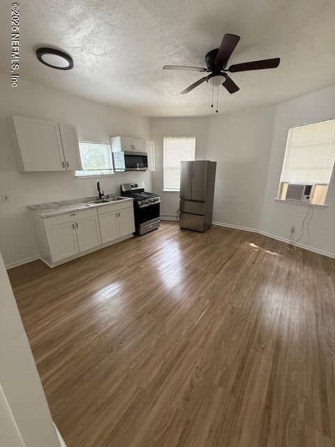 Building Photo - 135 E 17th St Unit 4 Rental
