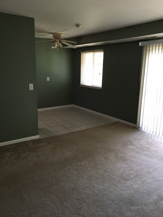 Photo - 45260 Keding St Unidad #303
