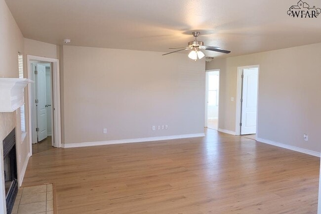 Photo - 5027 Cy Young Dr