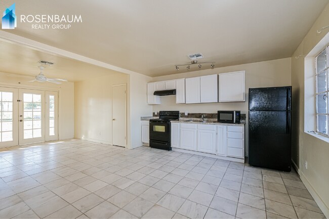 Photo - 2609 W McLellan Blvd Unit 2