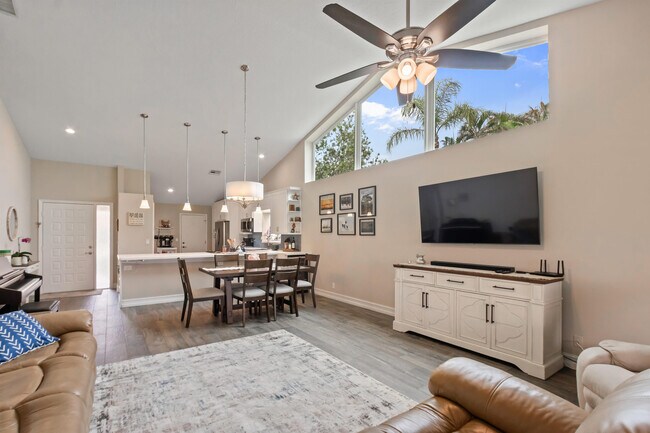 Photo - 1401 Mahogany Pl