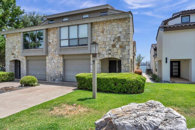 Photo - 533 Lighthouse Dr