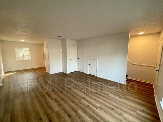 Photo - 1204 Grove Park Ln