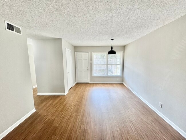 Photo - 5426 Gatehoyse Drive