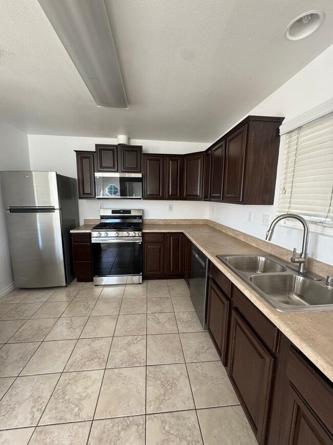 Building Photo - 3481 Grant St