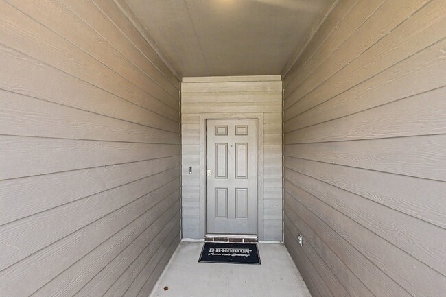 Photo - 609 San Jacinto Trl