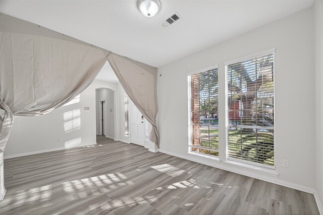 Photo - 3522 Brookwood Dr