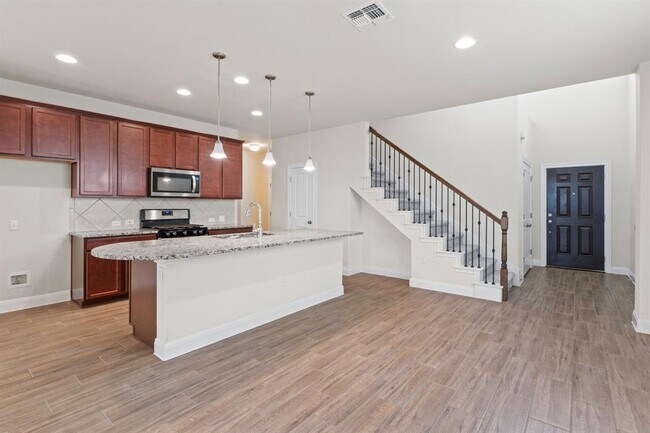 Photo - 14011 Hedera Dr