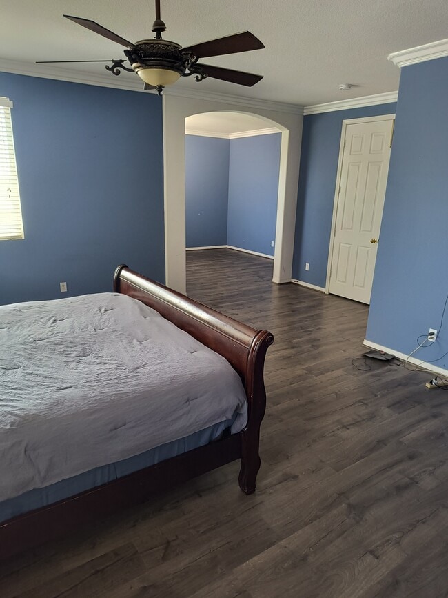 Photo - 6288 Susana St Unidad MasterBedroom