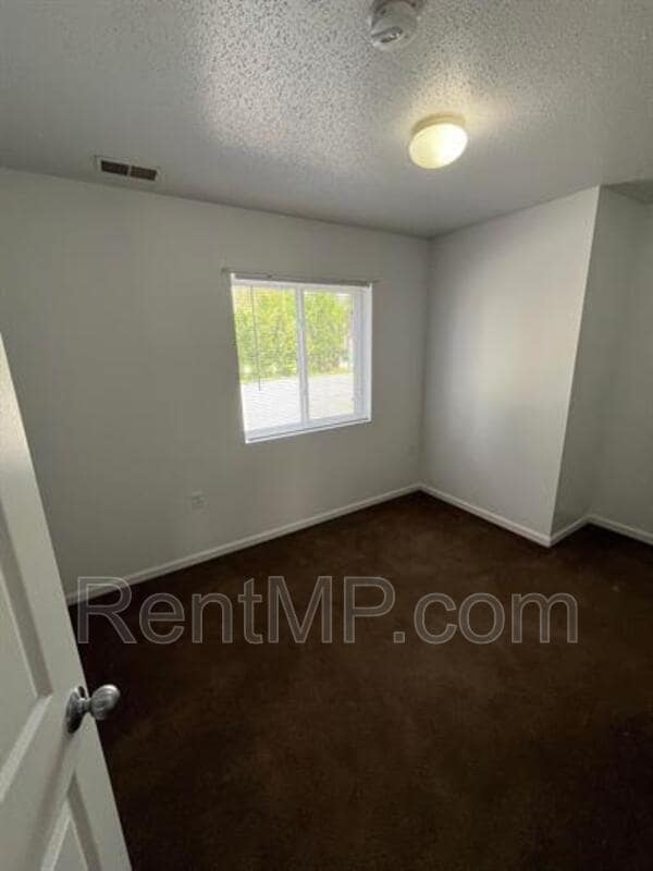 Photo - 330 W Cherry St