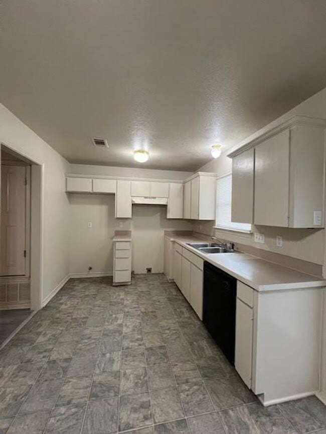 Photo - 2 bedroom townhome in Moody, TX.