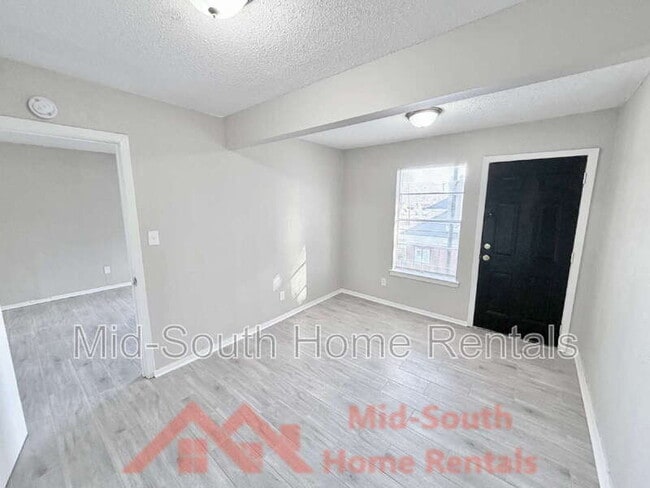 Photo - 139 N Claybrook St Unit 2