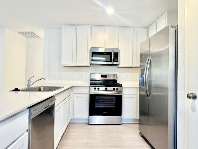 Photo - 1487 Cactus Rose Dr