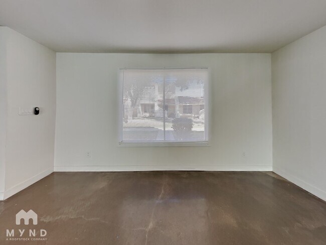 Photo - 4440 W Solano Dr N