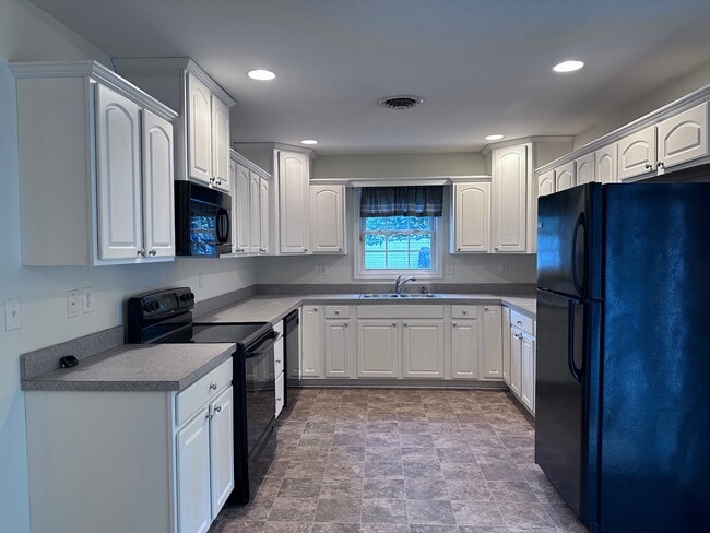 Photo - 59 Cedarcrest Dr