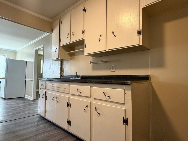 Photo - Fully Renovated 3-Bedroom, 1 Bathroom Home