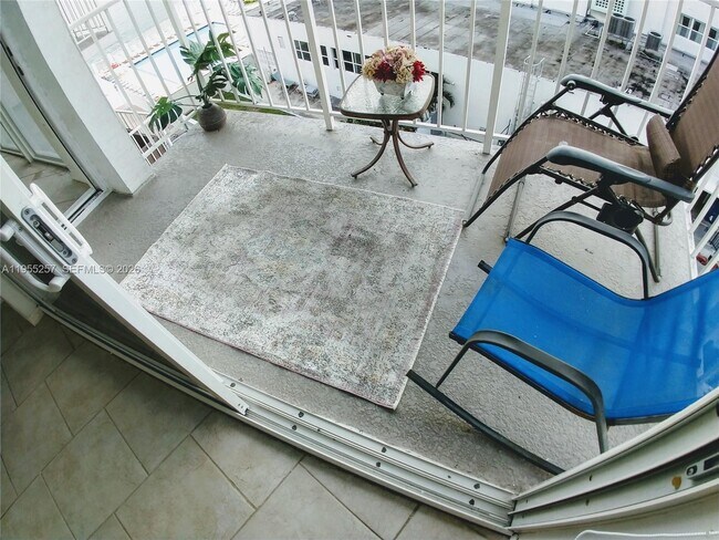 Photo - 1228 West Ave Unit 405