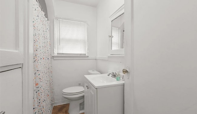Photo - Charming DADU 2BD 1 BA