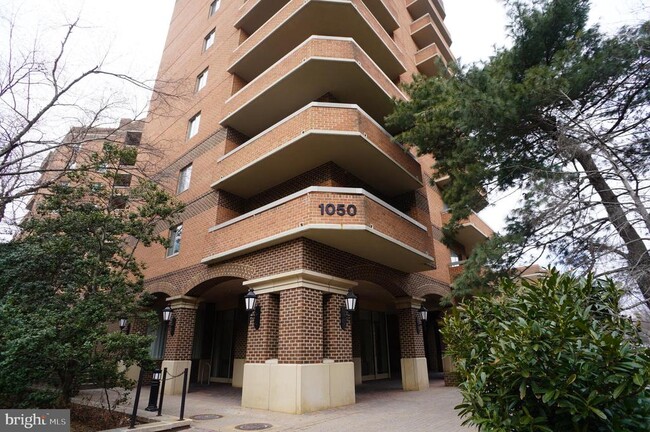 Photo - 1050 N Stuart St Apartment Unit 602