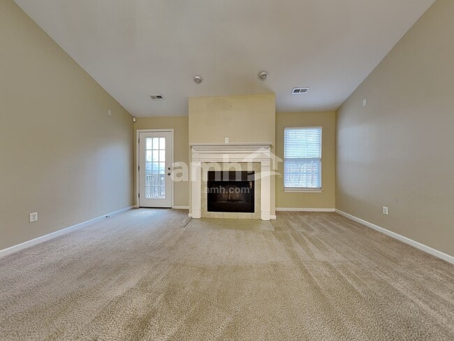 Photo - 10429 Kentwell Rd