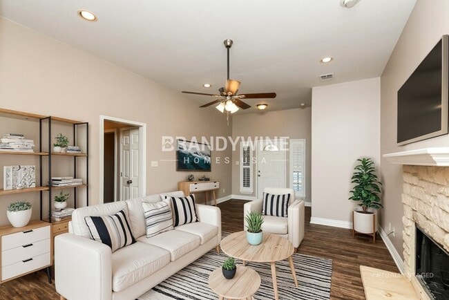 Photo - 4804 Deal Dr