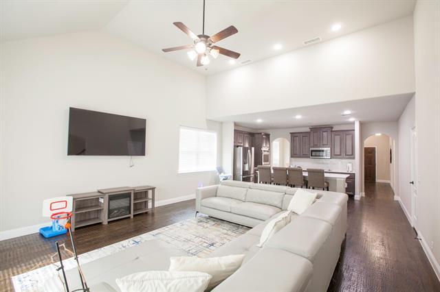Photo - 1501 Laurence Ln