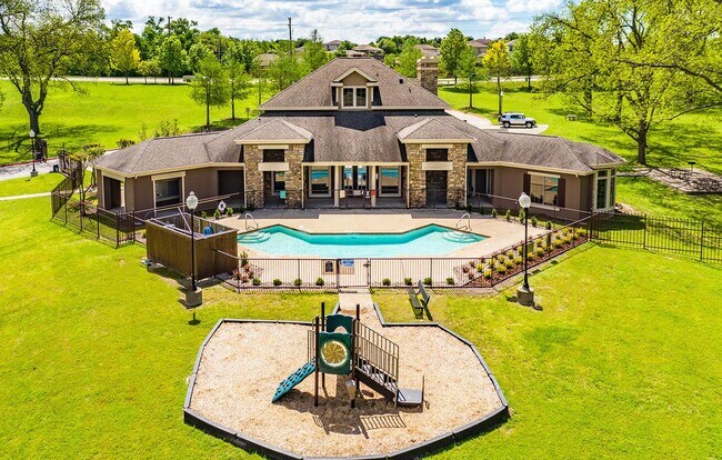 Photo - Highland Hills