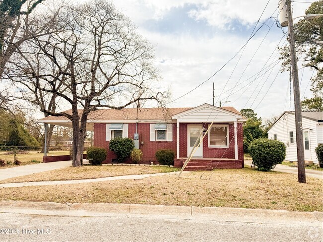 Building Photo - 312 Wilmington Ave Rental