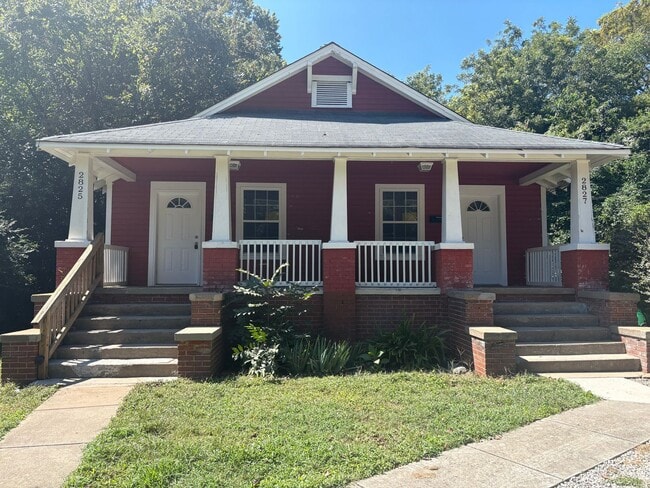 Building Photo - Affordable and Adorable Duplex in Enderly ...