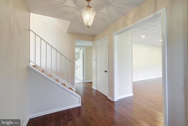 Building Photo - 1013 Westbriar Dr NE Rental