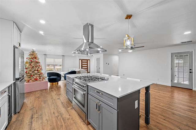 Photo - 9806 Parkford Dr