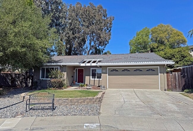 Building Photo - Gorgeous Large Milpitas Home located in a ...
