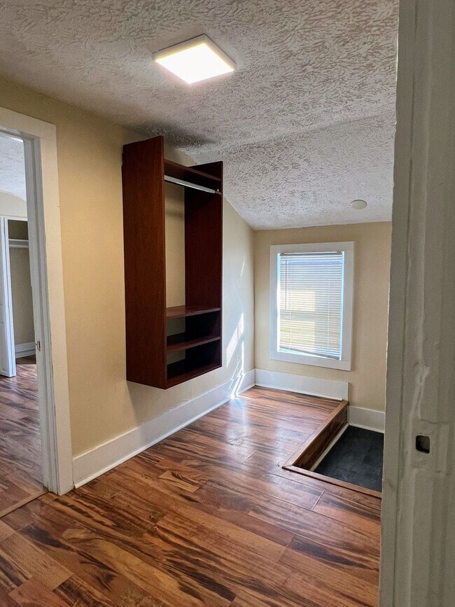 Photo - 219 E North St Unit 2