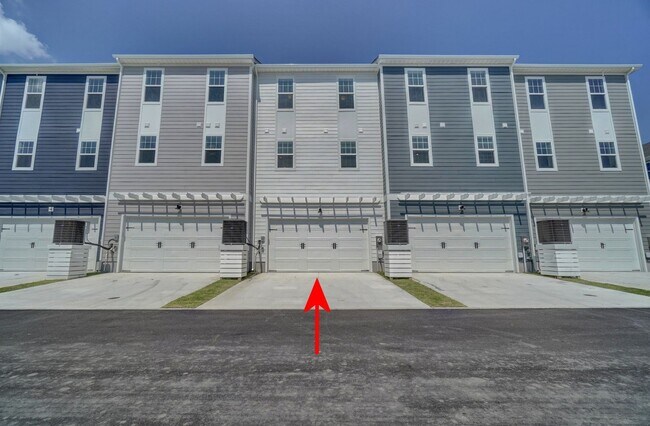 Photo - 3-Bedroom Townhome w/Attached Garage! Avai...