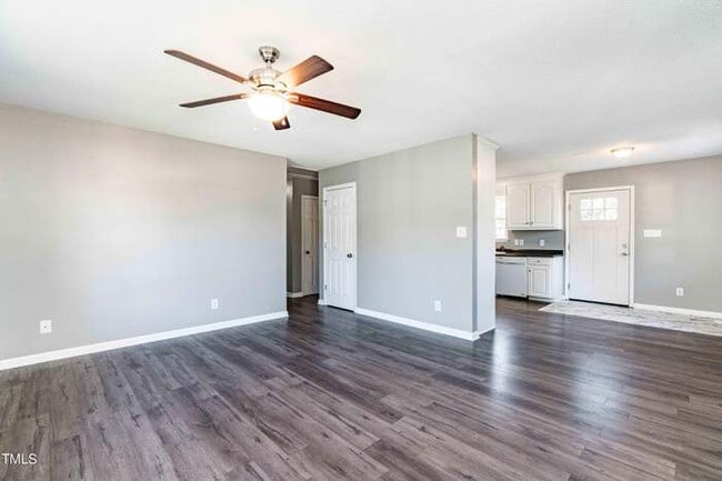 Photo - 526 Mill St