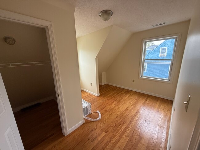 146 Sargeant St Unit 2W