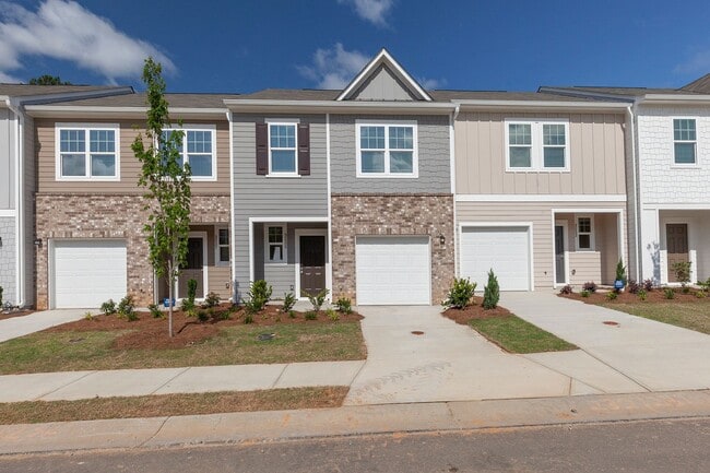 Newly Constructed 3/2.5 Townhome w/ Privat... - Newly Constructed 3/2.5 Townhome w/ Privat...