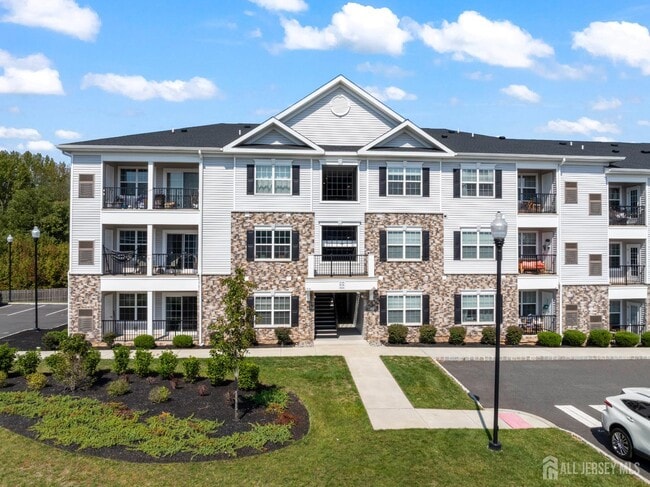 Photo - 921 Vanderbergh Blvd