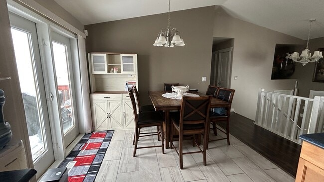 Photo - 3806-3843 43 Ave