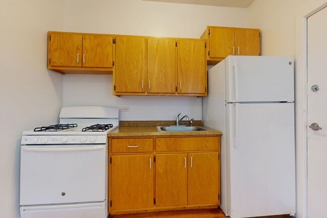 Photo - 5415 S. Woodlawn Avenue