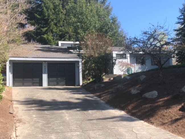 Photo - 5232 Enetai Ave NE
