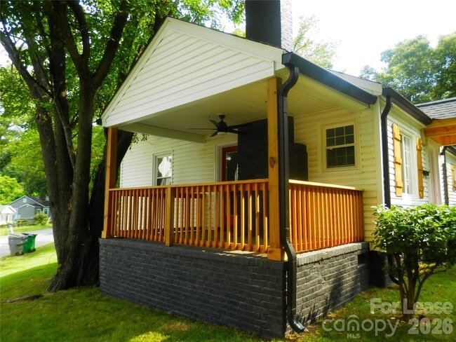Photo - 1416 Effingham Rd