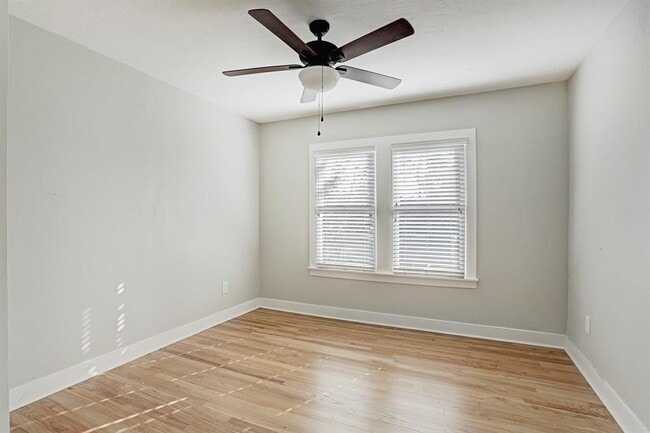 Photo - 408 N Hunt St