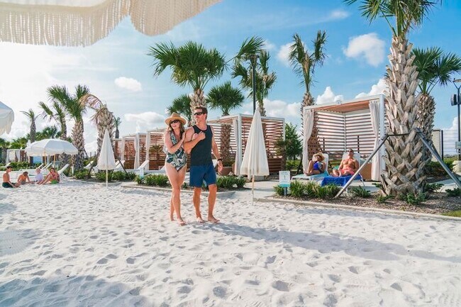 Building Photo - 3025 Myrtle Sunset Dr