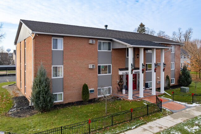 Blossom Manor Apartments